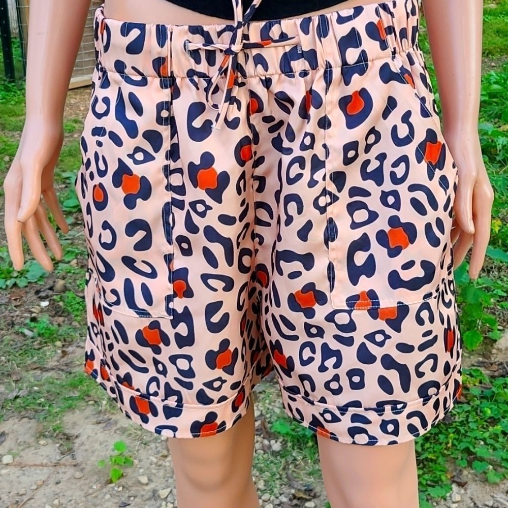 Animal print durable drawstring shorts